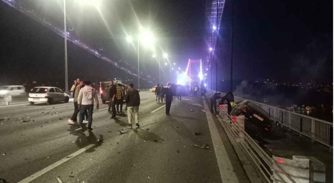 Torbalı’ ve çevresinde deprem paniği yaşandı. Saatler 12.58’ de. İlçede herhangi