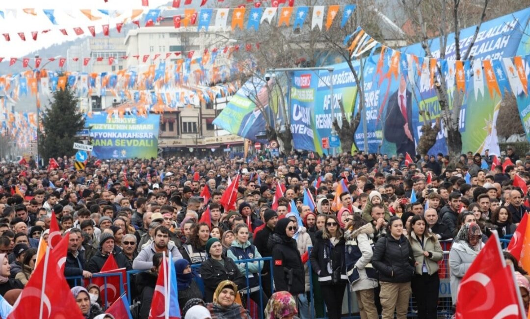 Partisinin mitingine katılmak üzere Afyonkarahisar’a gelen Cumhurbaşkanı Recep Tayyip Erdoğan,