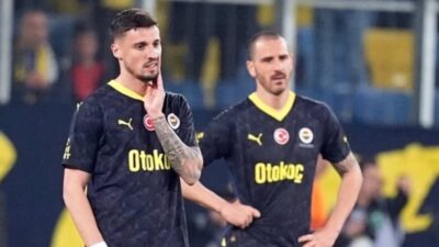 Fenerbahçe'nin gidişatı güzel görünmüyor MKE Ankaragücü'ne 3-0 yenilen Fenerbahçe Ziraat