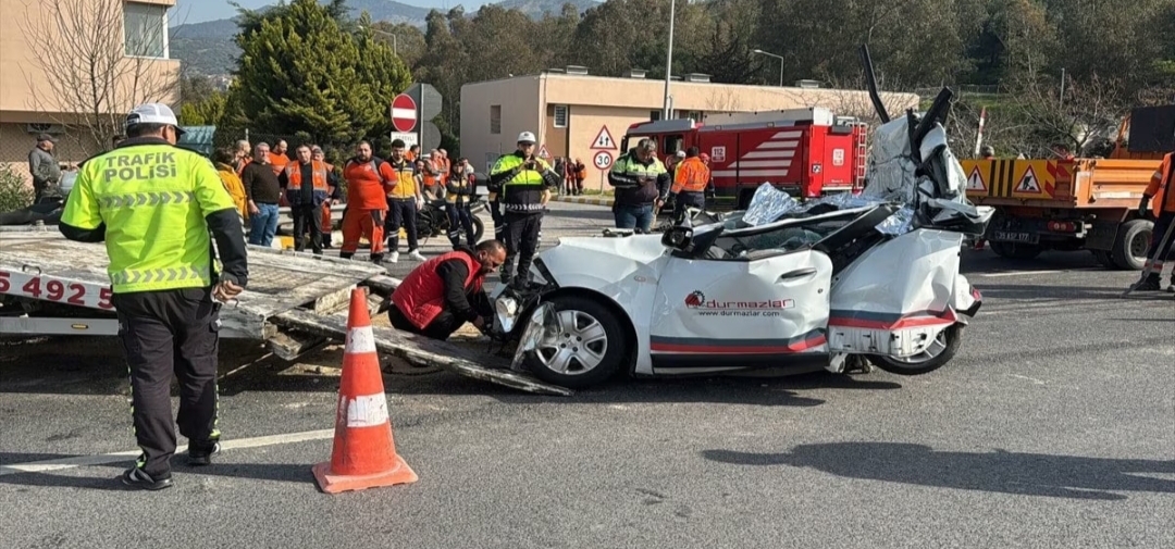 İzmir’in Bayraklı İlçesinde Korkunç Kaza 1 Kişi Hayatını Kaybetti