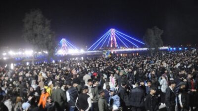 Cizre'de yapılan İsmail Ebul-İz El-Cezeri Asma Köprüsü'nün açılışında büyük coşku