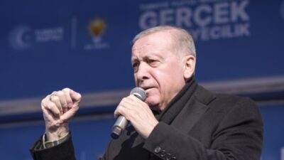 Partisinin Van Beşyol meydanında düzenlediği mitinge katılan Cumhurbaşkanı ve AK