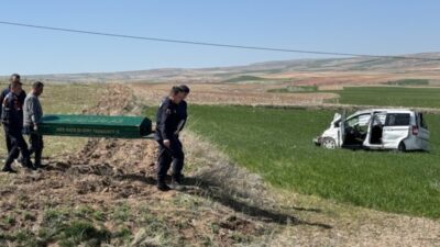 Yerel seçimlerde oy kullanmak amacıyla Antalya'dan Yozgat'a giden aile kaza