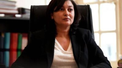 Fransa’nın orta doğusunda küçük bir kasaba olan Avallon’un belediye başkanı