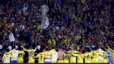 Fenerbahçe, Karagümrük'ü 2-1 yenip üst üste 10. deplasman galibiyetini elde