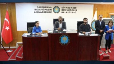 Eş başkanlardan Türk Bayrağı kaldırıldı iddialarına yalanlama.