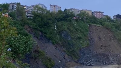 İstanbul Valiliği, Gaziosmanpaşa'da meydana gelen toprak kayması nedeniyle 24 binanın