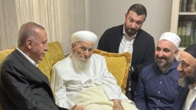İsmailağa cemaatinin 'lideri' Hasan Kılıç, 93 yaşında hayatını kaybetti.