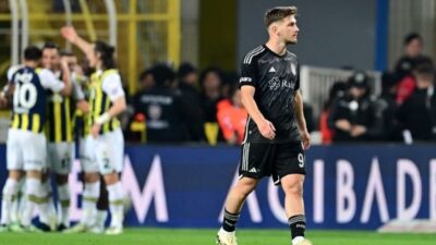 Trendyol Süper Lig'in 34. haftasında Fenerbahçe, sahasında Beşiktaş'ı 2-1 mağlup