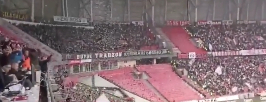 Samsunspor tribünleri Trabzonspor maçında