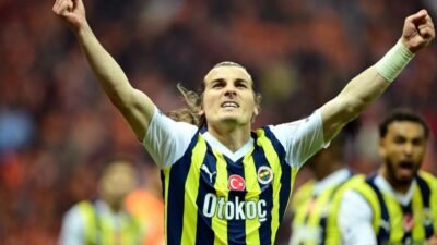 Süper Lig'in 37. haftasında Fenerbahçe, deplasmanda karşılaştığı Galatasaray'ı 1-0'lık skorla