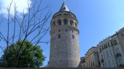 İstanbul'un simge yapılarından olan Galata Kulesi'ndeki restorasyon çalışmaları tamamlandı. Tarihi