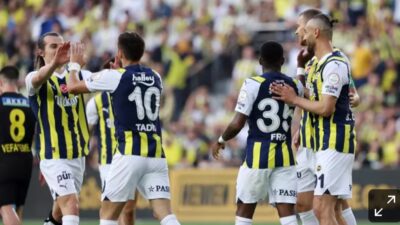 Süper Lig'i 99 puanla ikinci sırada noktalayan Fenerbahçe, rekorların yaşandığı