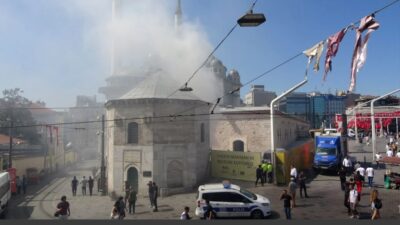 Taksim Meydan'da bulunan Taksim Maksemi'nde yapılan restorasyon çalışmalarında kullanılan inşaat