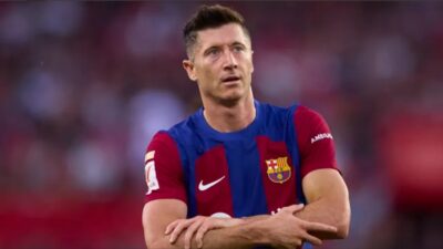 Adı bir süredir Fenerbahçe ile anılan Barcelonalı yıldız golcü Robert