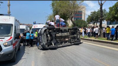 Aydın'ın Efeler ilçesinde, ambulansın otomobille çarpışarak devrilmesi sonucu 84 yaşındaki