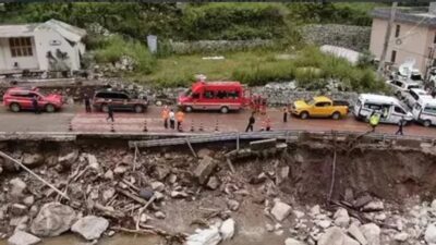 Çin'in Guangdong ve Fujian eyaletlerinde şiddetli yağışların neden olduğu toprak