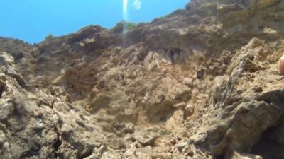 Antalya'da kayalıklarda bir ceset bulundu. Kol, bacak ve baş kısımları