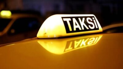 İstanbul'da faaliyet gösteren taksilerdeki panik butonu uygulaması devreye giriyor.