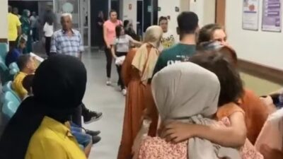 Bursa'nın Karacabey ilçesinde yapılan düğünde dağıtılan yemekten zehirlenen çok sayıda