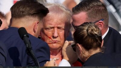 Eski ABD Başkanı Donald Trump'ın Beyaz Saray doktoru Ronny Jackson,