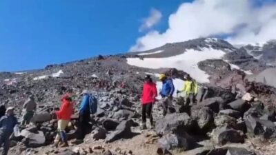 Ağrı Dağı'nda tırmanış yaparken olumsuz hava şartları nedeniyle hayatını kaybeden
