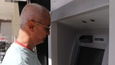 ATM'den oğluna para göndermek isteyen emekli asker şoka uğradı. Tuşa