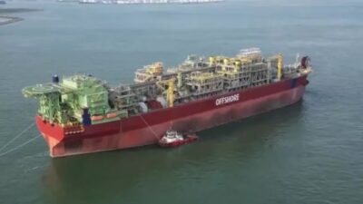 Türkiye'nin ilk yüzer üretim platformu yola çıktı. Yüzer üretim platformu,