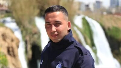 Antalya’da annesine sürpriz yapmaya giderken trafik kazası geçiren zabıta memuru