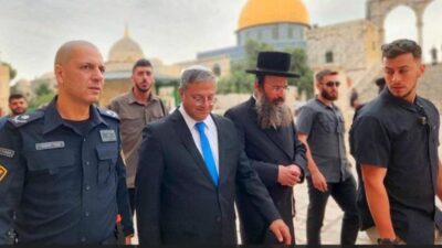 Suudi Arabistan, yüzlerce fanatik Yahudinin Mescid-i Aksa'ya baskın düzenlemesini kınayarak,