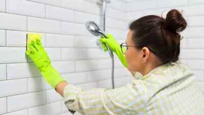 Fayans temizlemenin kolay yolu birçok insan tarafından merak edilerek araştırılıyor.