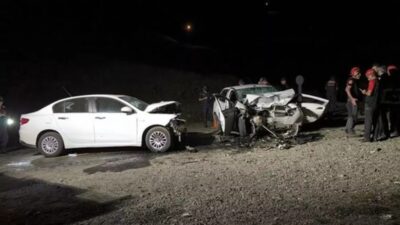 Rize'nin İkizdere ilçesinde 2 otomobilin çarpıştığı kazada 2 kişi öldü,
