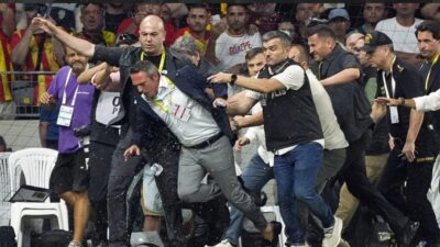 Göztepe-Fenerbahçe maçında yaşanan olaylar nedeniyle İzmir Emniyet Müdürlüğü Spor Şube