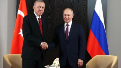 Kremlim, Rusya Devlet Başkanı Putin'in hazırlıklar tamamlandığında Cumhurbaşkanı Erdoğan'ı Türkiye'de