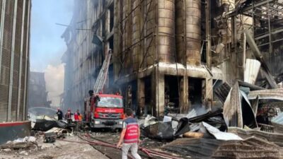 Sakarya'nın Hendek ilçesindeki bir fabrikada patlama meydana geldi. 21 kişinin