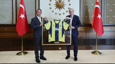 Cumhurbaşkanı Recep Tayyip Erdoğan, Fenerbahçe Kulübü Başkanı Ali Koç'u kabul