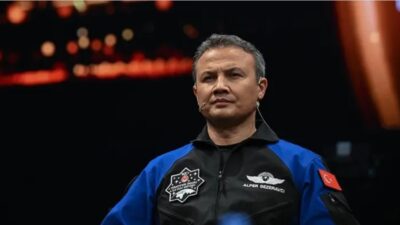 Türkiye'nin ilk astronotu Alper Gezeravcı, katıldığı uluslararası bir organizasyonda Türkiye'nin