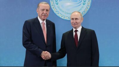 Rusya Devlet Başkan Yardımcısı Yuri Uşakov, Rusya Devlet Başkanı Vladimir