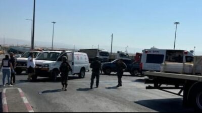 Lübnan'dan İsrail'in Hayfa kentine 100'den fazla roket atıldığı bildirildi.