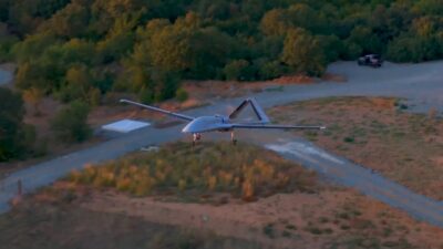 Baykar'ın geliştirdiği Bayraktar TB3 PT-2 Silahlı İnsansız Hava Aracı (SİHA),