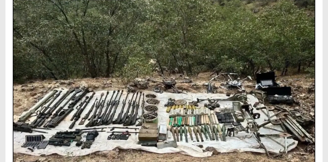 Pençe-Kilit Operasyonu kapsamında terör örgütü PKK'ya ait çok sayıda silah,