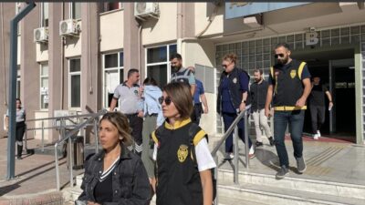 Aydın'ın Efeler ilçesinde apartmandaki iki evden aynı gün hırsızlık yaptıkları