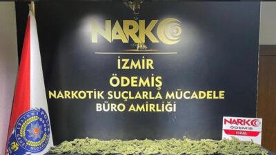 İzmir'de narkotik suçlarla mücadele kapsamında gerçekleştirilen 156 operasyonda gözaltına alınan
