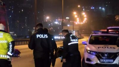 İstanbul'da TEM Otoyolu'nda 4 aracın karıştığı trafik kazasında 2 kişi