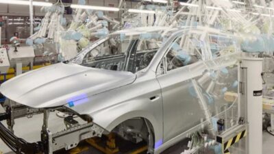 Koç Holding, dünya genelinde tanınan bir oto... TOFAŞ, Hollanda merkezli