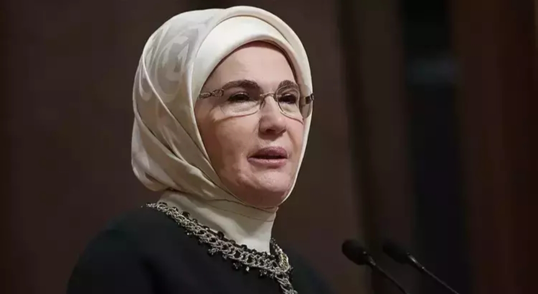Cumhurbaşkanı Recep Tayyip Erdoğan'ın eşi Emine Erdoğan, Atatürk'ün vefatının 86.