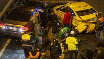 Düzce'de Anadolu Otoyolu’nda 200 metre mesafeyle meydana gelen ve 10