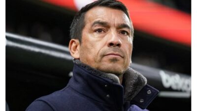 Beşiktaş'taTeknik Direktör Giovanni van Bronckhorst, Göztepe'ye alınan mağlubiyetin ardından değerlendirmeler