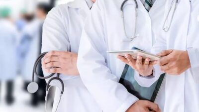 Hastanelerdeki yığılmayı engellemek için yeni bir tedbir daha gündemde. AK