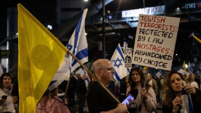 İsrail'de, Gazze'de tutulan esirlerin serbest bırakılması için ailelerin protestoları devam
